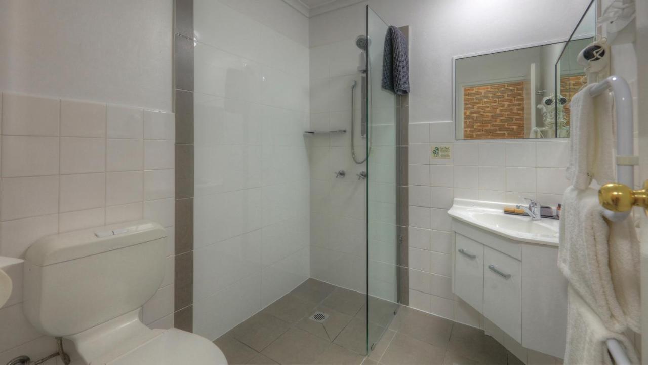 Cousins Motor Inn Инверелл Экстерьер фото