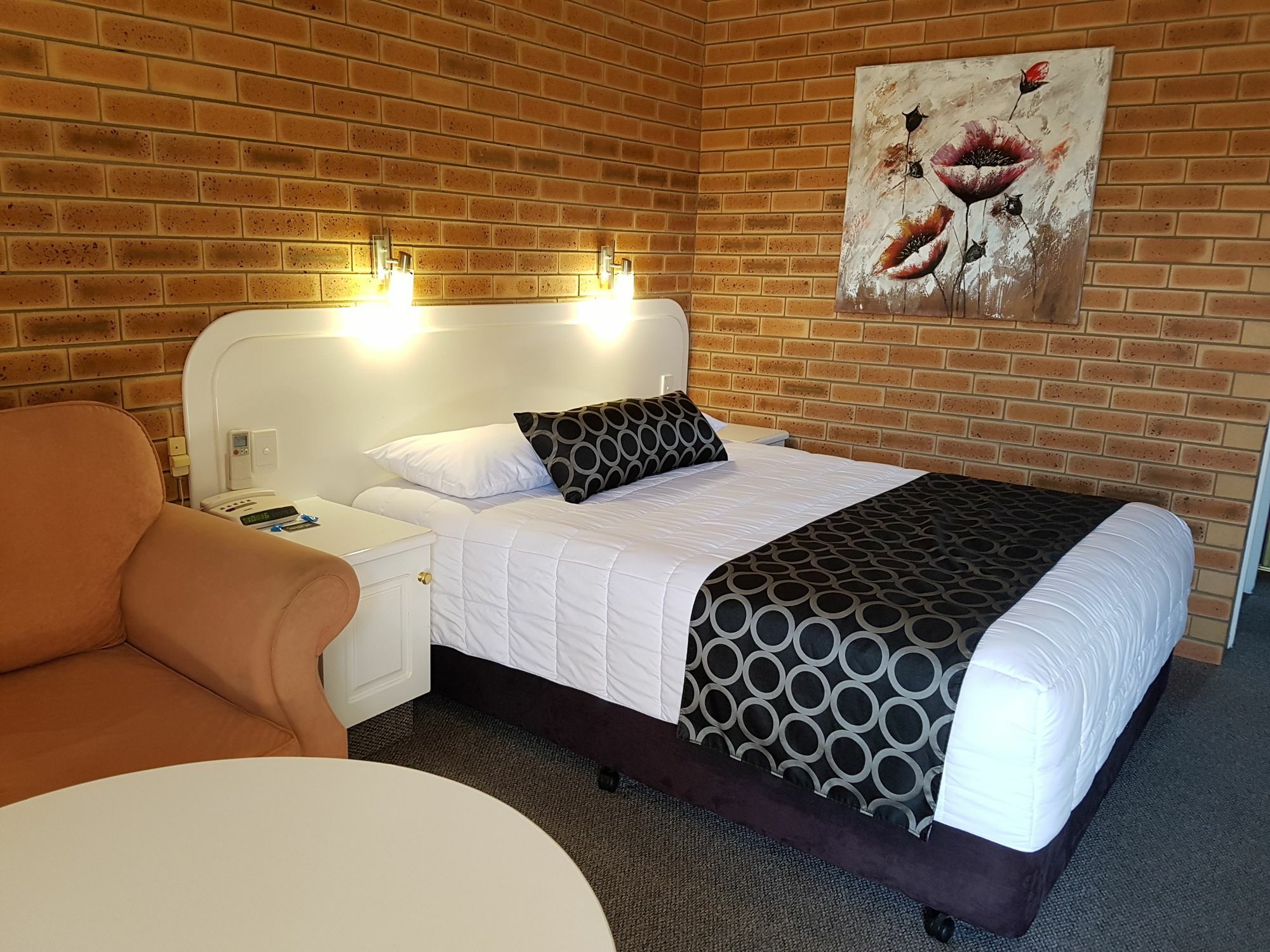 Cousins Motor Inn Инверелл Экстерьер фото